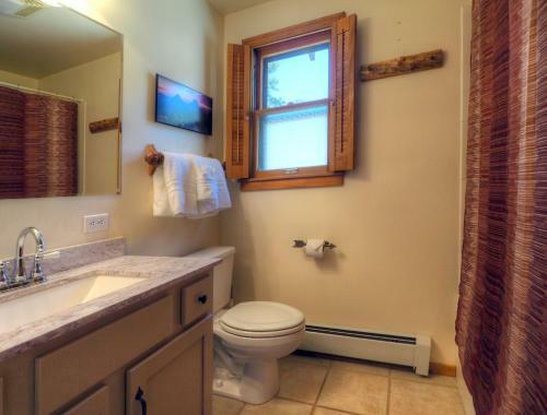 High Drive Cabin 2161