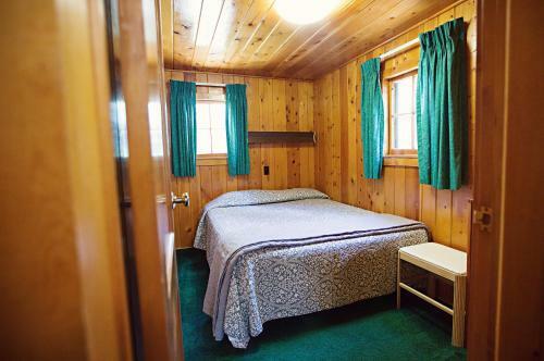 Hotel Idlewilde By The River
