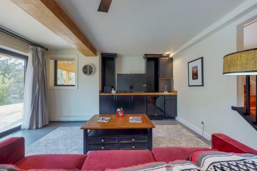 Estes Park Escape