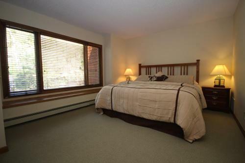 Hotel Boulder Brook On Fall River