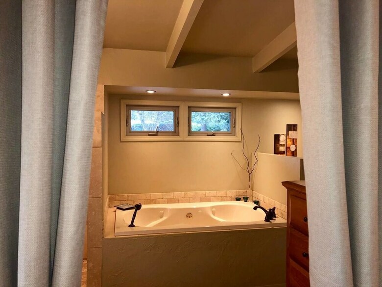 Bailey Lane~2.5 Miles To Autzen Stadium~sleeps 4