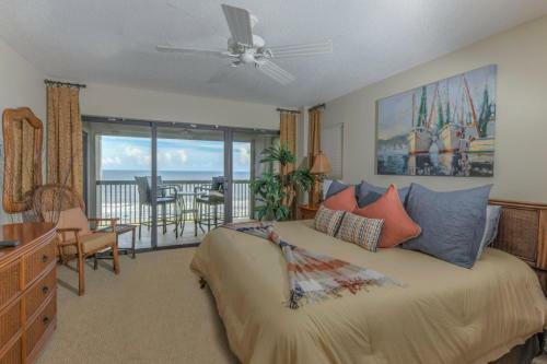 Apartamento High Surf Condo