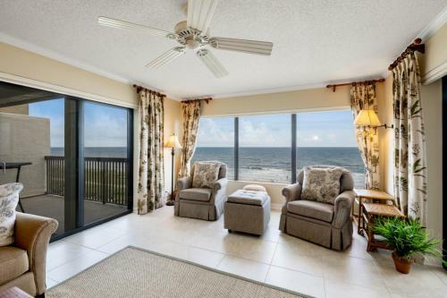 Apartamento High Surf Condo