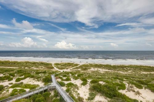 Apartamento High Surf Condo