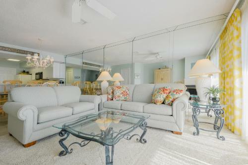 Apartamento 708 Sailmaker Condo