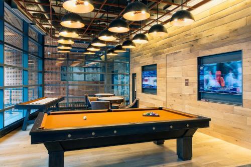 Apartamento Midtown Village 2001