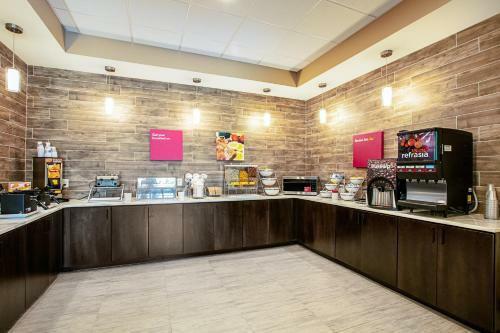 Hotel Comfort Suites