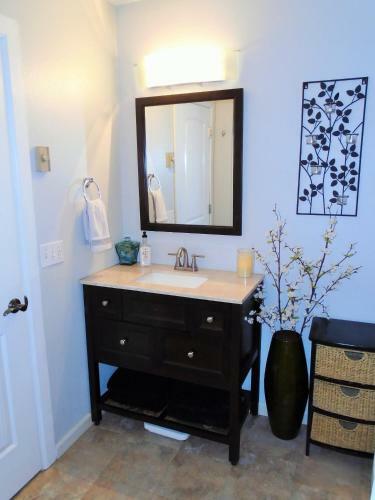 Location! Nature Lovers Getaway - Close To Historic Downtown