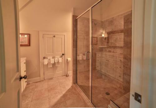 East Ashley Avenue 1414 - Trade Winds Home