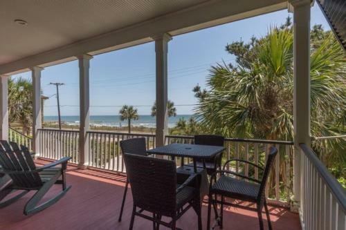 East Ashley Avenue 1414 - Trade Winds Home