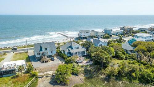 East Ashley Avenue 1414 - Trade Winds Home