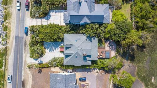 East Ashley Avenue 1414 - Trade Winds Home