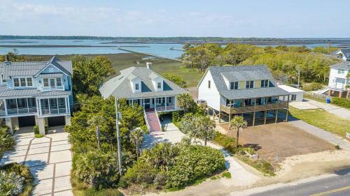 East Ashley Avenue 1414 - Trade Winds Home