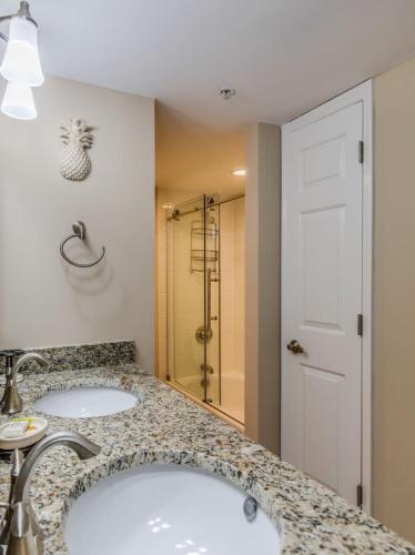 Apartamento Chas. Oceanfront 308 Condo