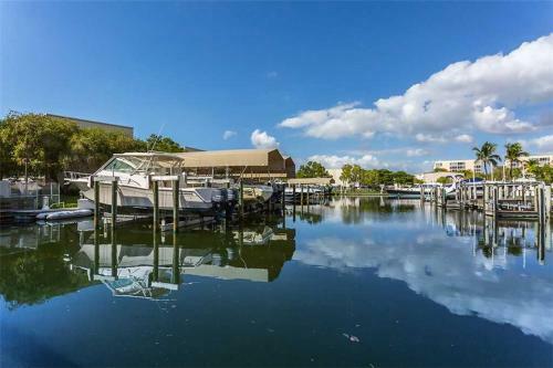 Santa Maria 306, 3 Bedrooms, Pool Access, Sleeps 6