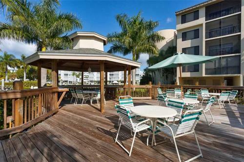 Santa Maria 306, 3 Bedrooms, Pool Access, Sleeps 6