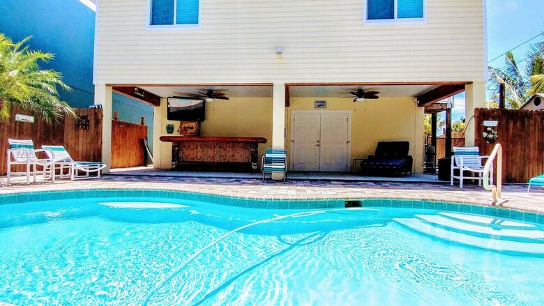 Blue Starfish Estate - Three Bedroom Home