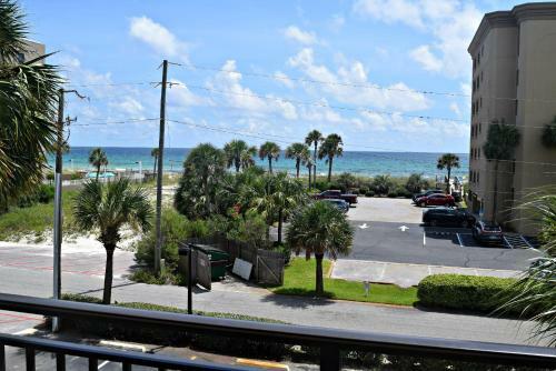Apartamento Emerald Isle 312 Condo