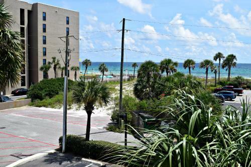 Apartamento Emerald Isle 312 Condo