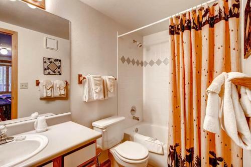 Apartamento Two-bedroom - Woodbridge Inn 302