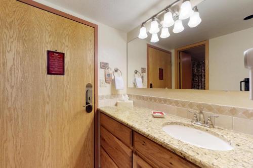 Apartamento Ten Mile Condos