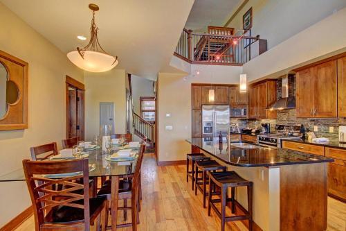 B202 Watertower Place Townhouse