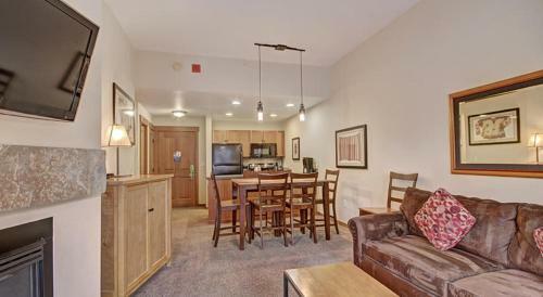 Copper One At Center Village By Copper Mountain Lodging