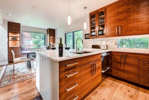 Four-bedroom Family Friendly House With Chef's Kitchen