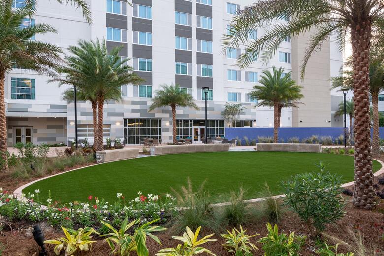 Hotel Indigo Gainesville-celebration Pointe