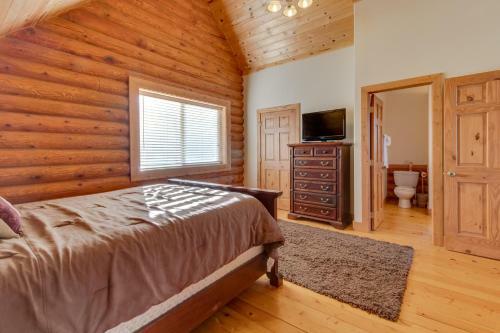 Cabin Overlooking The Harbor