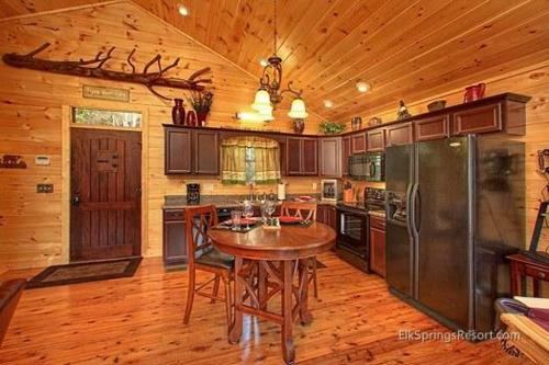 Mountain Elegance Holiday Home