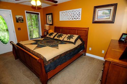 1110 Antler Hill