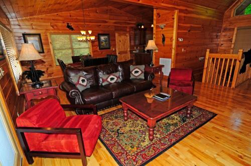 1715 Moonshine Hollow