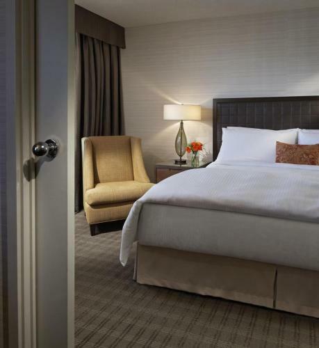 Hotel Cambridge Suites