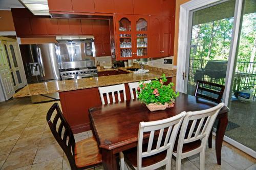 1163 The Breezeway