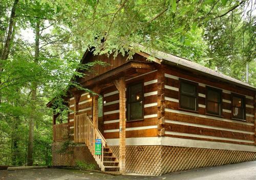 Puppy Love #1619 - One Bedroom Cabin