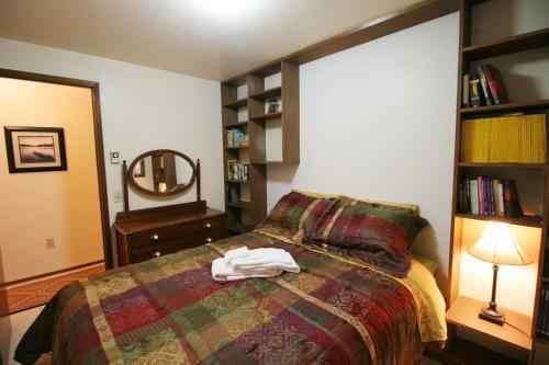 Two Bedroom Cabin - 23sl