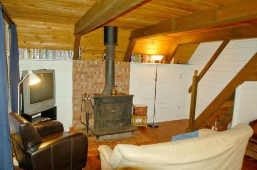 Three Bedroom Cabin - 86sl