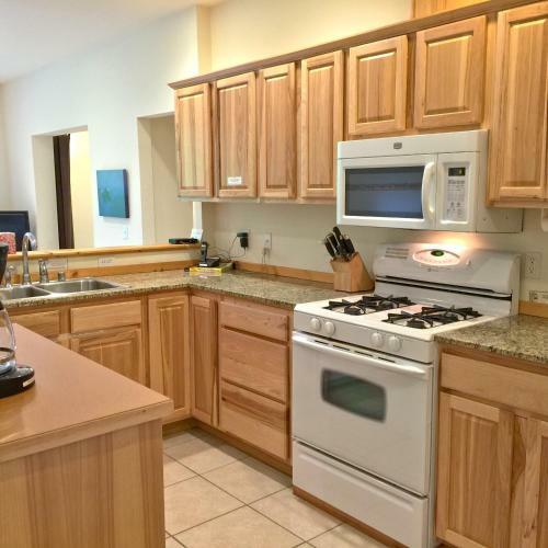 Three Bedroom Cabin - 70mbr