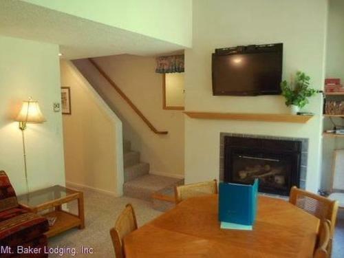Apartment 38sw Deluxe Townhouse Style Condo