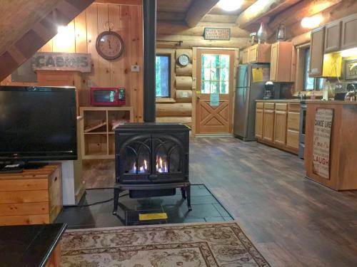 Two Bedroom Cabin - 10sl