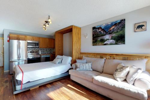 Little Rocky Mountain Retreat