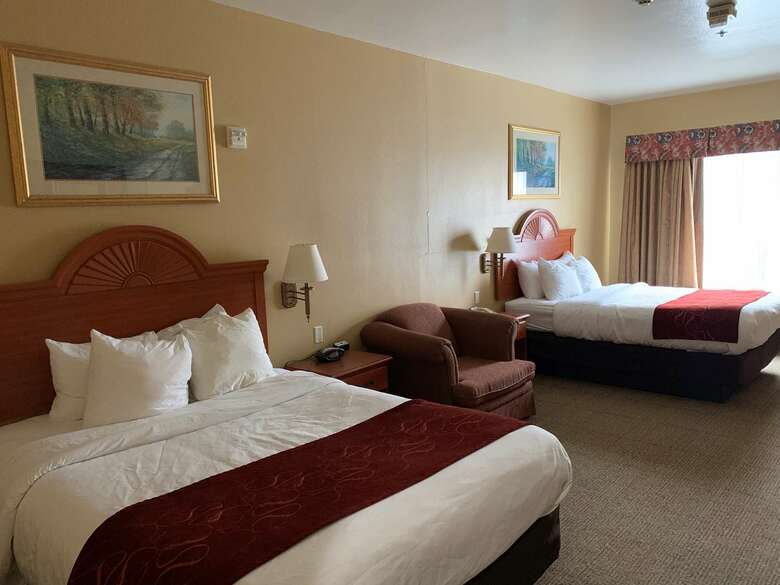 Hotel Comfort Suites