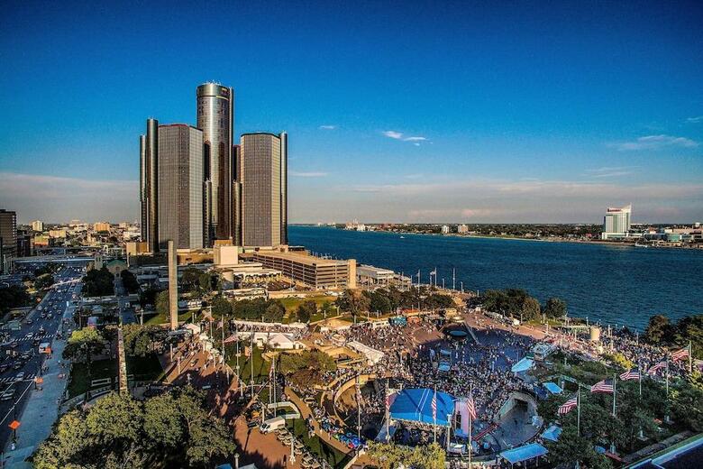 Hotel Detroit Marriott At The Renaissance Center