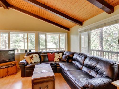 Pleasant View Retreat (01/180)