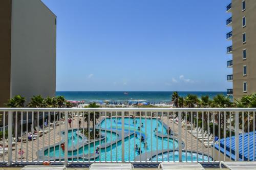Apartamento Crystal Tower Unit 1207