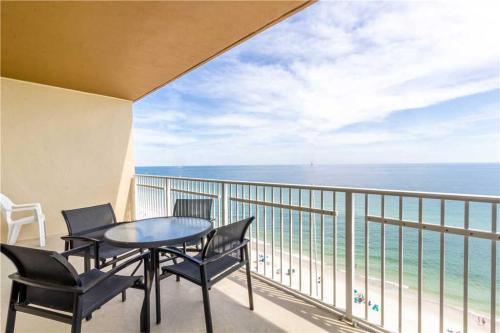Apartamento Crystal Shores West 808