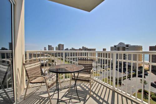 Crystal Tower 701 Apartment
