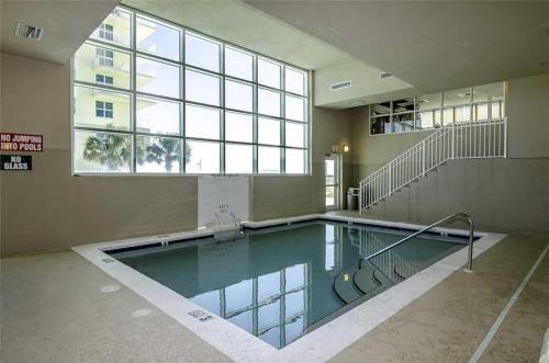 Apartamento Crystal Shores West 1204