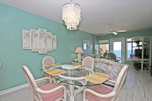 Boardwalk 986 Apartment